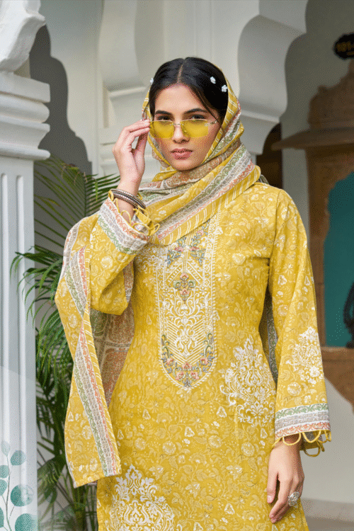 Sunehri Aabha Suit